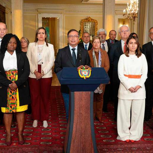 Con el pleno de su gabinete, Petro ratificó que “no va a renunciar a reformar para mejorar la salud”. <span class="mln_uppercase_mln">FOTO</span> <b><span class="mln_uppercase_mln">Presidencia</span></b>