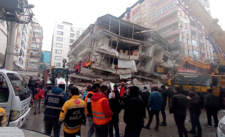 Turquía está situada en una de las zonas sísmicas más activas del mundo y expertos han insistido en que un temblor de gran magnitud podría destruir Estambul. FOTO EFE 