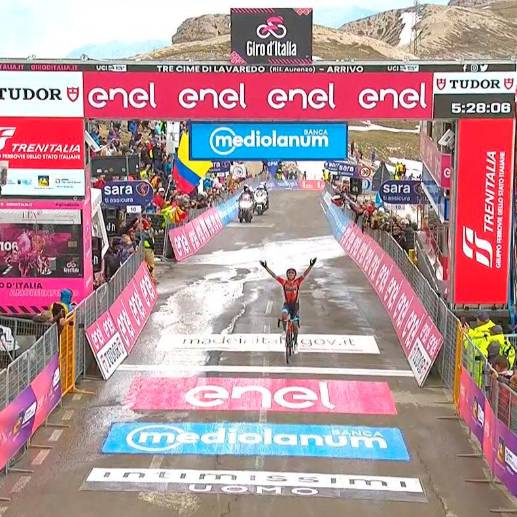 Santiago Buitrago suma su segunda victoria en una etapa del giro tras la conseguida en 2022. FOTO CAPTURA DE PANTALLA EUROSPORT