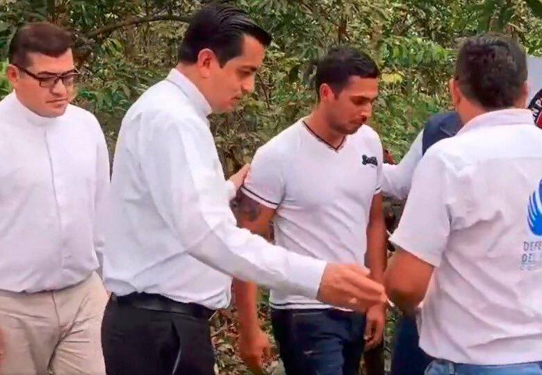 Fue liberado por el ELN suboficial de la Armada Nacional. Foto: Twitter Defensoría del Pueblo. 