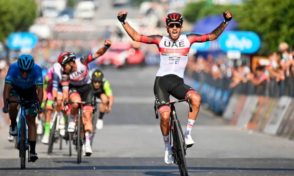 La última victoria de Molano había sido en la última etapa de la Vuelta a España 2022. FOTO CORTESÍA PRENSA VUELTA A SISCILIA