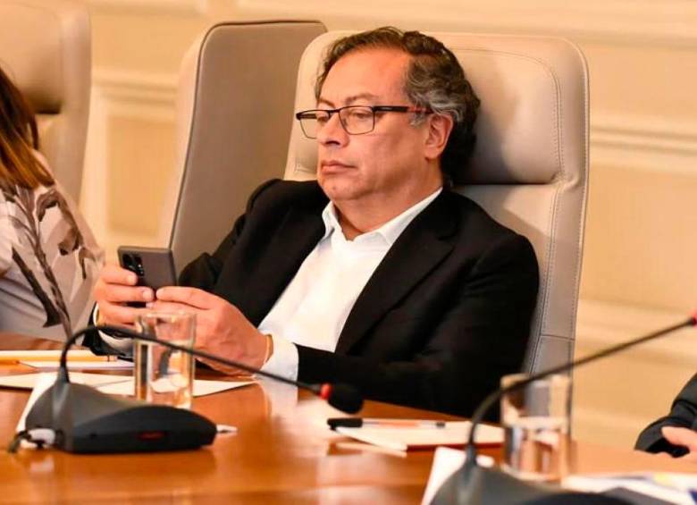 El presidente Gustavo Petro la que no pierde la empata?
