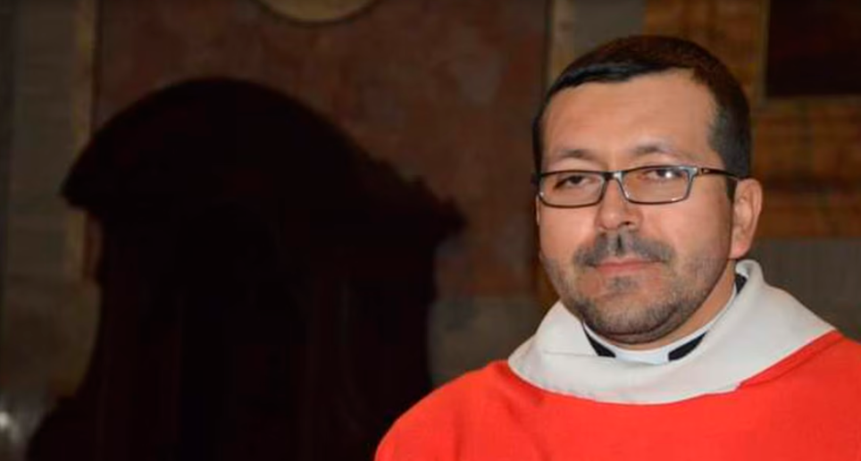 Esta es la imagen que se conoce del sacerdote católico colombiano condenado en Italia. Se llama Carlos Alberto Pérez Arco. FOTO: Cortesía