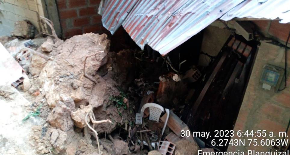 Así quedo el inmueble en el que se presentó la emergencia. FOTO: Cortesía Dagrd.
