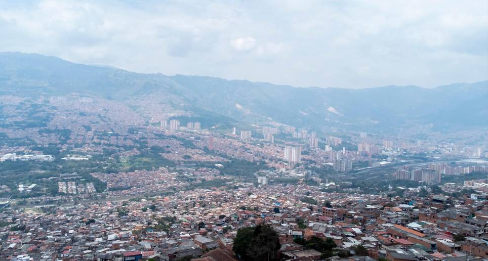 La calidad del aire en Medellín vive uno de sus momentos más críticos de este año. FOTO JULIO CÉSAR HERRERA