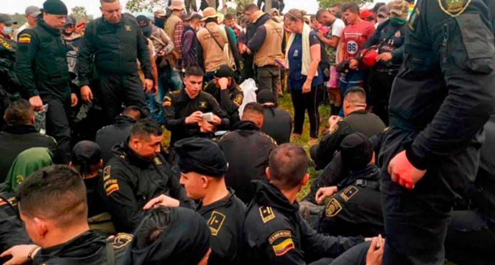 Durante el secuestro de los 78 policías fueron asesinadas dos personas: un integrante del Esmad y un campesino que hacía parte de los manifestantes. FOTO cortesía
