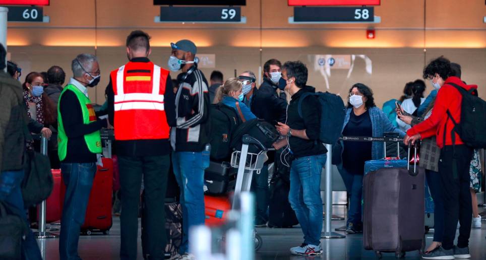 Según Migración, solo en febrero de este año Colombia recibió 20 vuelos de migrantes deportados desde EE.UU. FOTO Colprensa