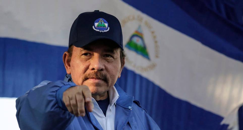 La donación de estos equipos de última tecnología se dio después de que en marzo el régimen de Daniel Ortega le demostró fidelidad al gobierno de Vladimir Putin (foto detalle). FOTO AFP