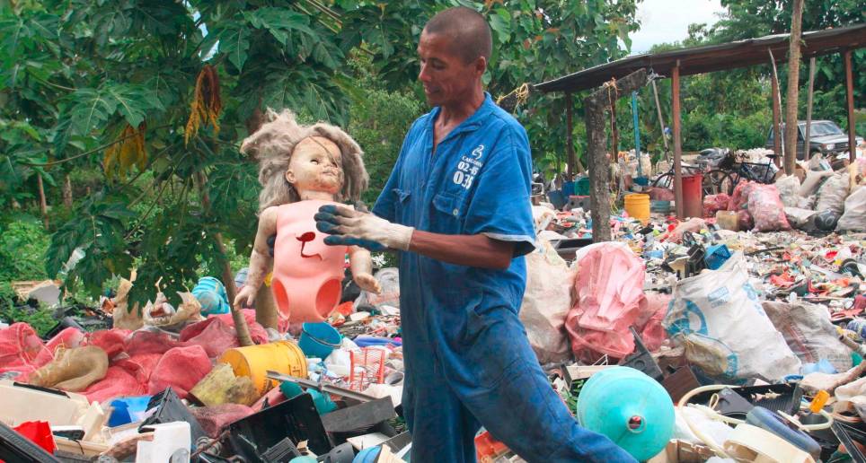 El 60% de los residuos que llegan a los rellenaos sanitarios son orgánicos. El 30% son residuos que se podrían haber reciclado. Y solo el 10% son residuos ordinarios. Foto: Cortesía Programas Ambientales de Chigorodó