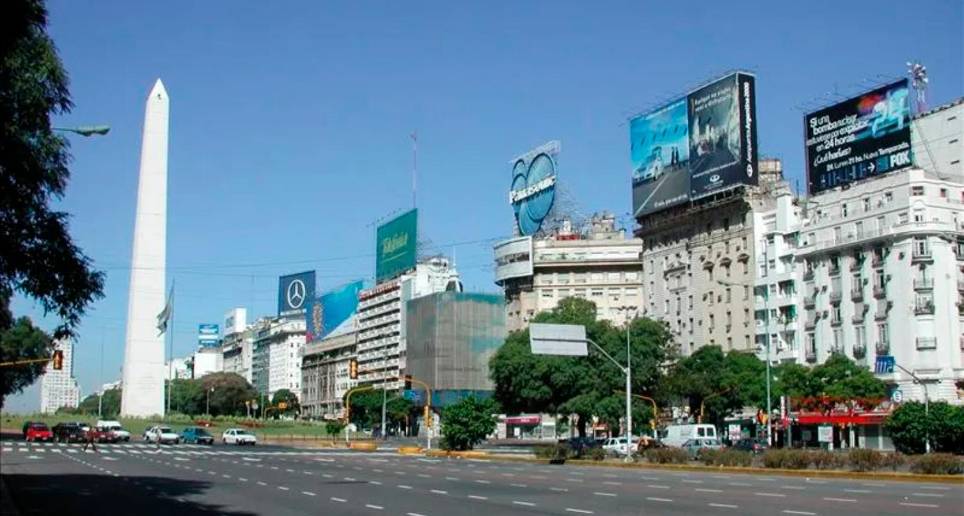 En febrero la inflación en Argentina subió 6,6% y en la medición interanual superó el 100% y llegó al 102,5%. FOTO EFE