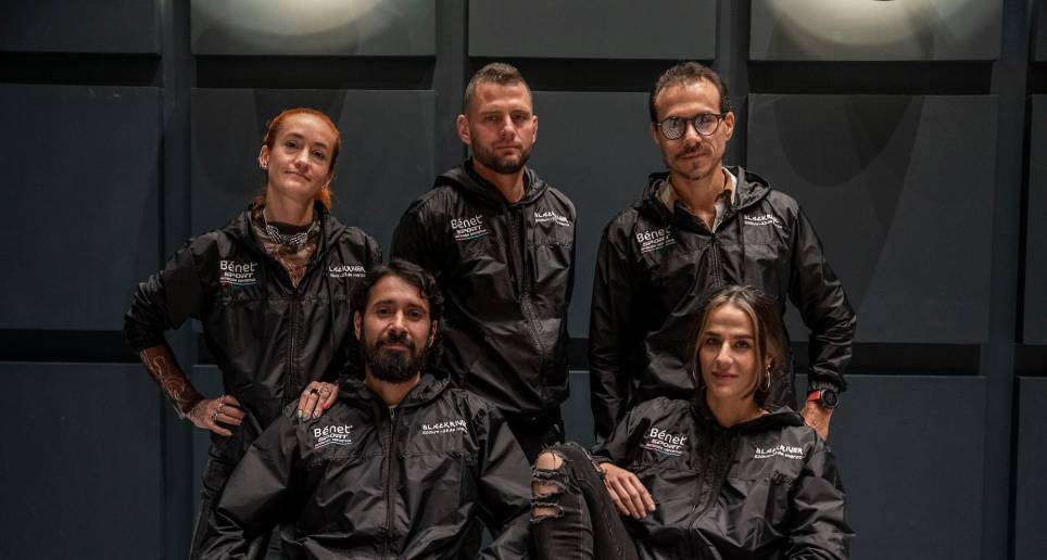 Adriana Restrepo, Pablo Machado, David Rojas, Manuel Agudelo, Alejandra Correa y Sebastián Agudelo (no está en la foto) son los deportistas que retarán “el valle de la muerte”. FOTO: CARLOS VELÁSQUEZ 