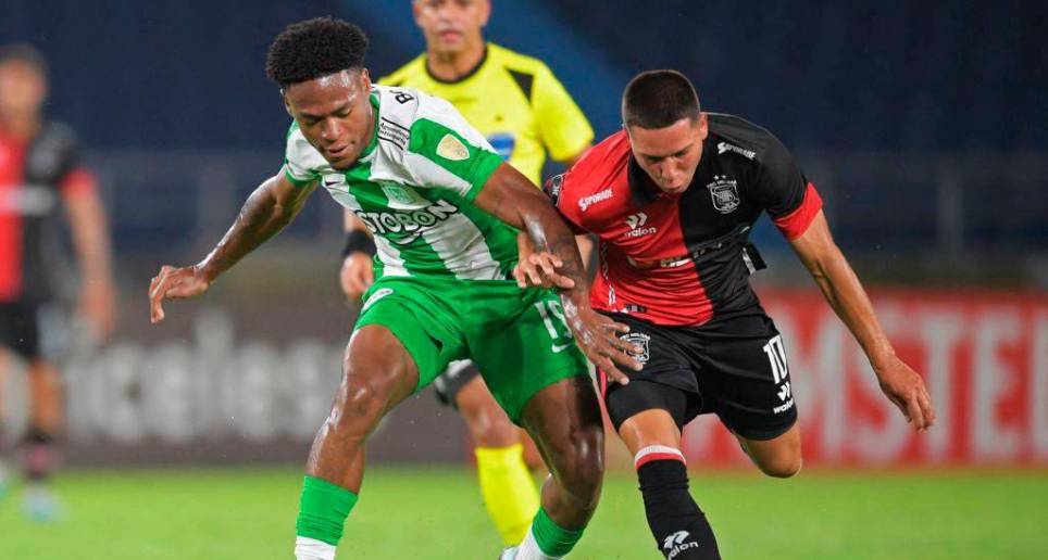 En la imagen aparece Nelson Palacio, hombre que tuvo un gran despliegue físico en el duelo de Copa frente al Melgar peruano. FOTO AFP 