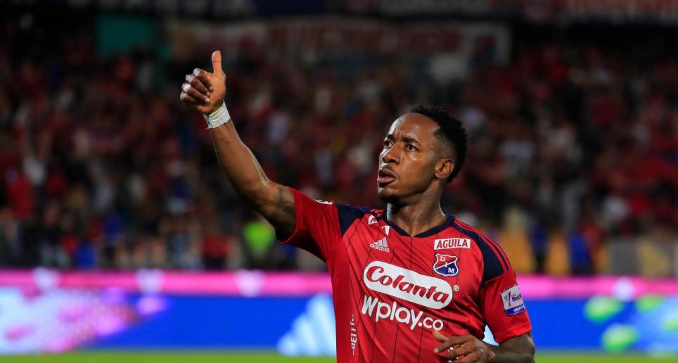 El rojo celebró una nueva victoria en la Liga. FOTO JAIME PÉREZ