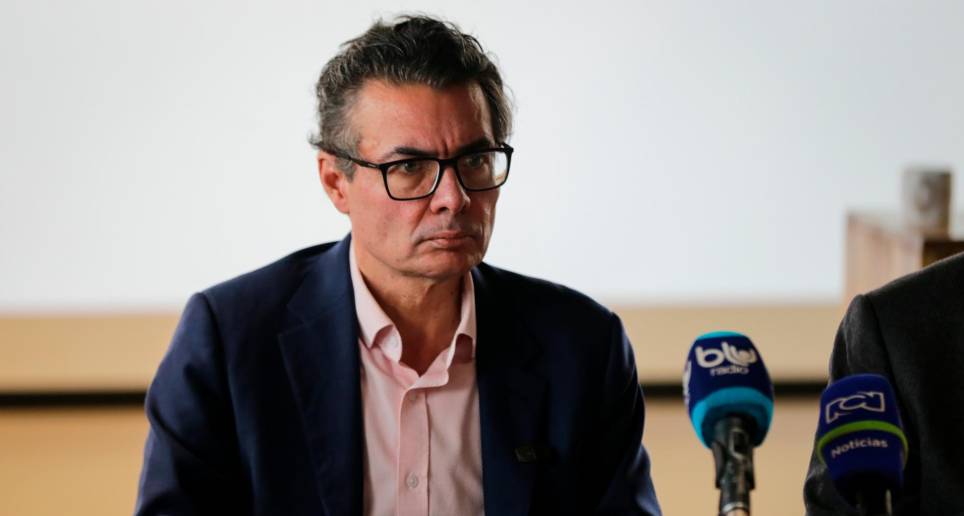 La salida de Alejandro Gaviria del ministerio de Educación habría obedecido a sus posturas críticas frente a la reforma a la Salud. FOTO COLPRENSA 