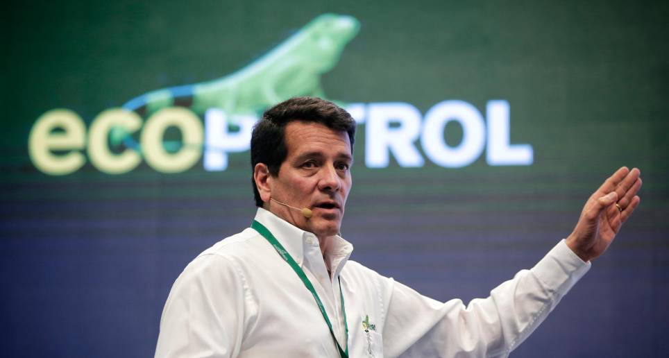 Felipe Bayón se despidió ayer de los empleados y de la Asamblea de Accionistas de ISA, y este jueves presidió la última asamblea de la petrolera estatal. Foto: Colprensa
