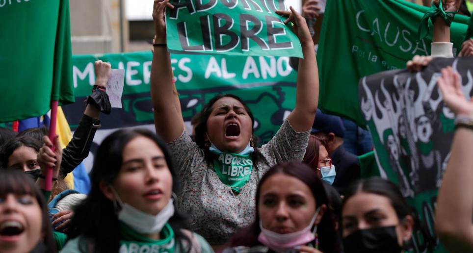 El proyecto de ley pretendía condenar a hasta 25 años de cárcel para las mujeres que abortaran después de la décima semana de gestación. FOTO: Colprensa