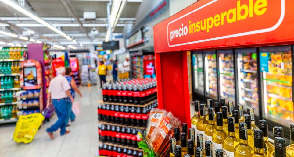 El Éxito mantendrá su estrategia de precios “insuperables”, que desde hace tiempo aplica a más de 500 artículos, muchos de ellos de la canasta familiar, para alivianar el bolsillo de los consumidores. FOTO Camilo Suárez