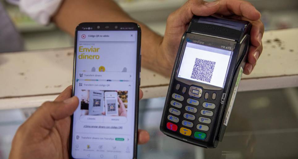 Colombia ha hecho esfuerzos por modernizar su reglamentación, en busca de un sistema financiero más competitivo y flexible, cuyo propósito sea aumentar el uso de los pagos digitales. FOTO carlos velásquez