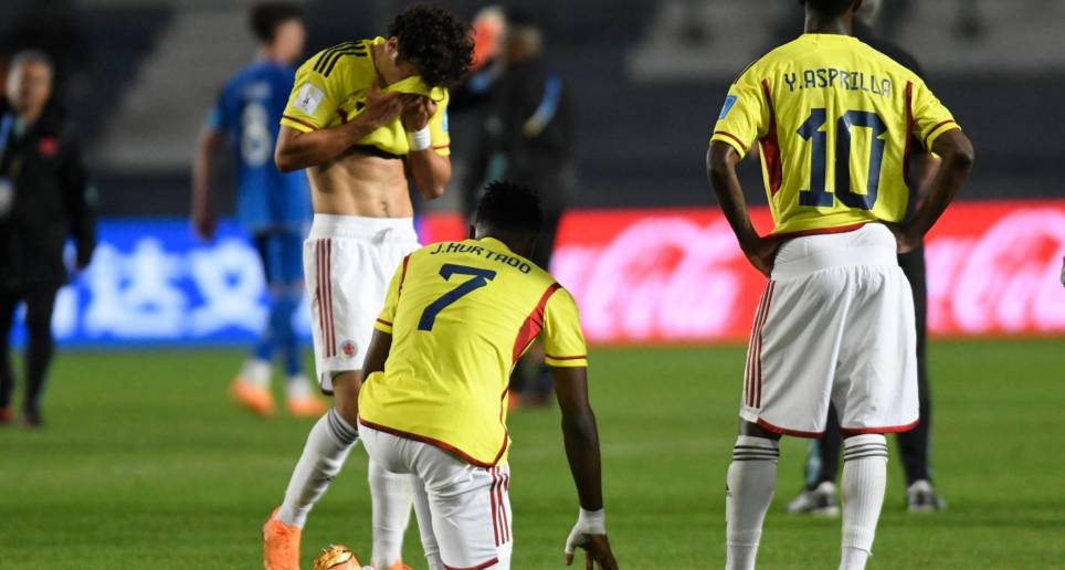 La frustración de los jugadores colombianos tras la derrota con los italianos. FOTO AFP