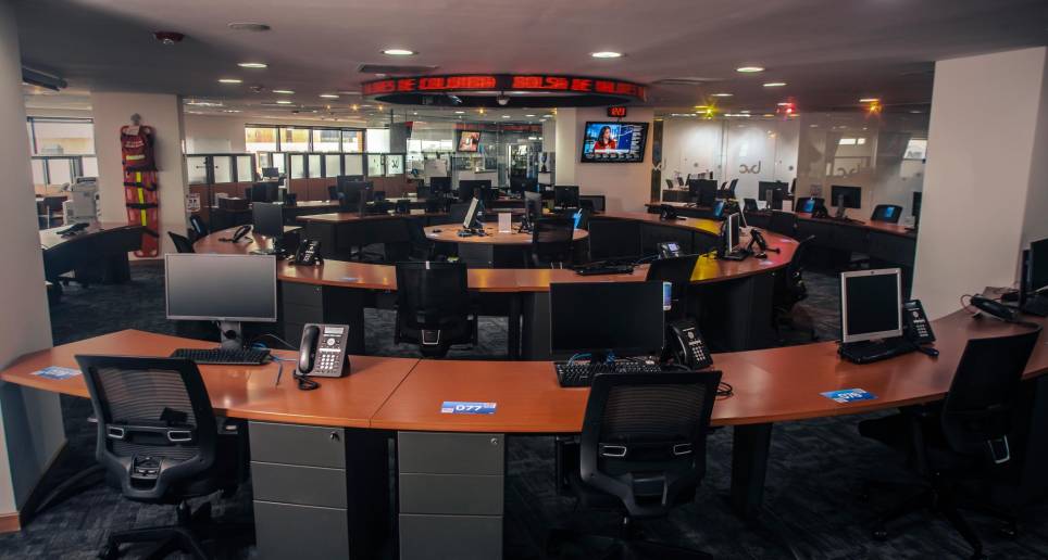 En año y medio las acciones de Nutresa y Sura se han valorizado, mientras las de Grupo Argos rebajaron de precio. FOTO cortesía