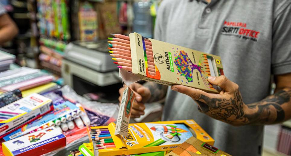Costos asociados a la educación presionaron al alza la inflación en febrero. FOTO Carlos Velásquez