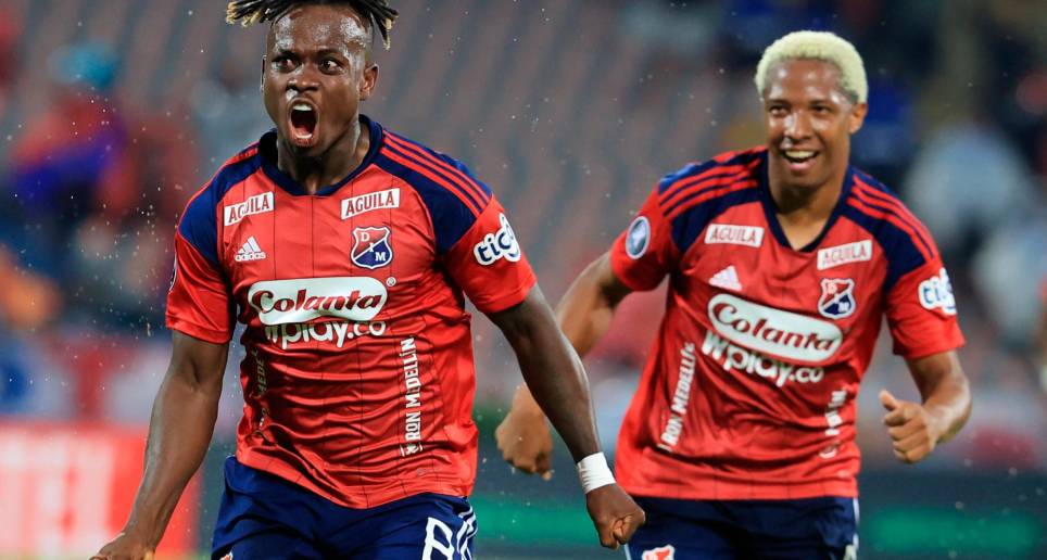 Déinner Quiñones y Andrés Ibargüen anotadores de los goles con el que el DIM gana en el Atansio Girardot por la Copa Libertadores. FOTO MANUEL SALDARRIAGA 
