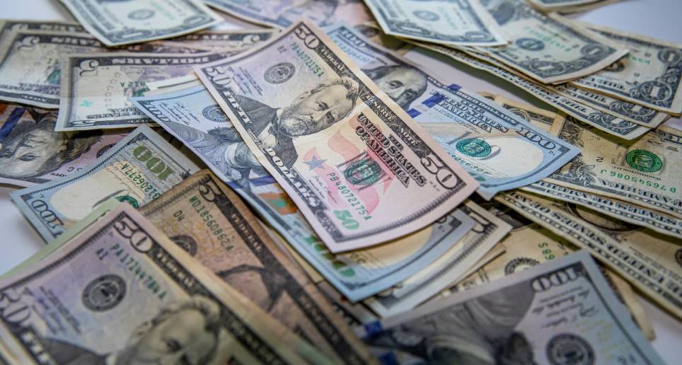 Expertos estiman un rebote de corto plazo que lleve al dólar a los $4.750. FOTO: CARLOS VELÁSQUEZ.