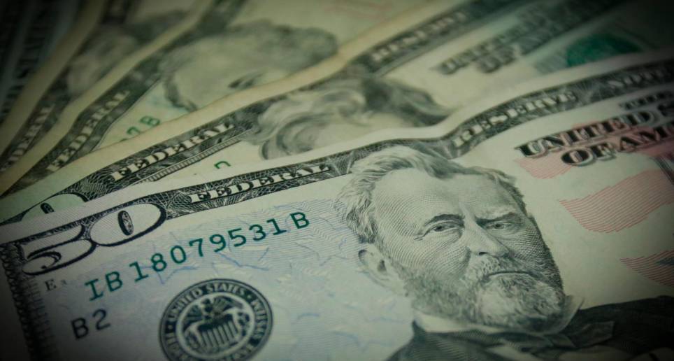Durante la apertura, la divisa alcanza mínimos de $4.425,01 y máximos de $4.435. Además, se han negociado US$2 millones en 8 transacciones. FOTO Colprensa