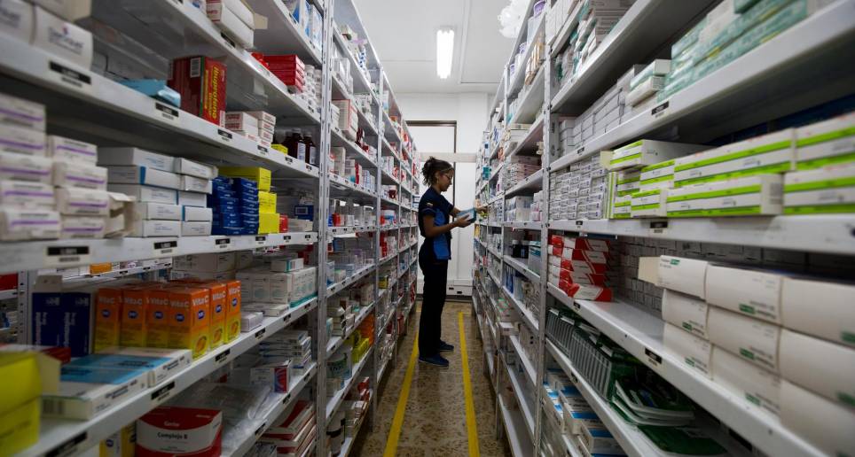 La Procuraduría busca dar con los responsables directos de la escasez de medicamentos en Colombia. Asevera que ha enviado solicitudes al Gobierno para que explique, pero el silencio ha sido la respuesta. FOTO julio césar herrera