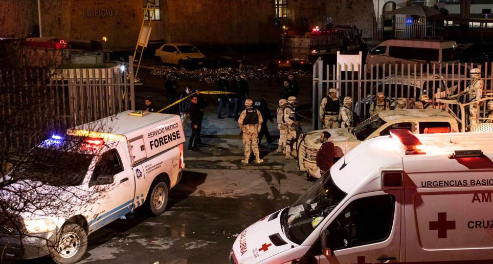 La tragedia se registró en un centro de migración ubicado en Ciudad Juárez, fronteriza con El Paso (Texas). El incendio se originó en una quema de colchones iniciada por los migrantes. FOTOS Getty