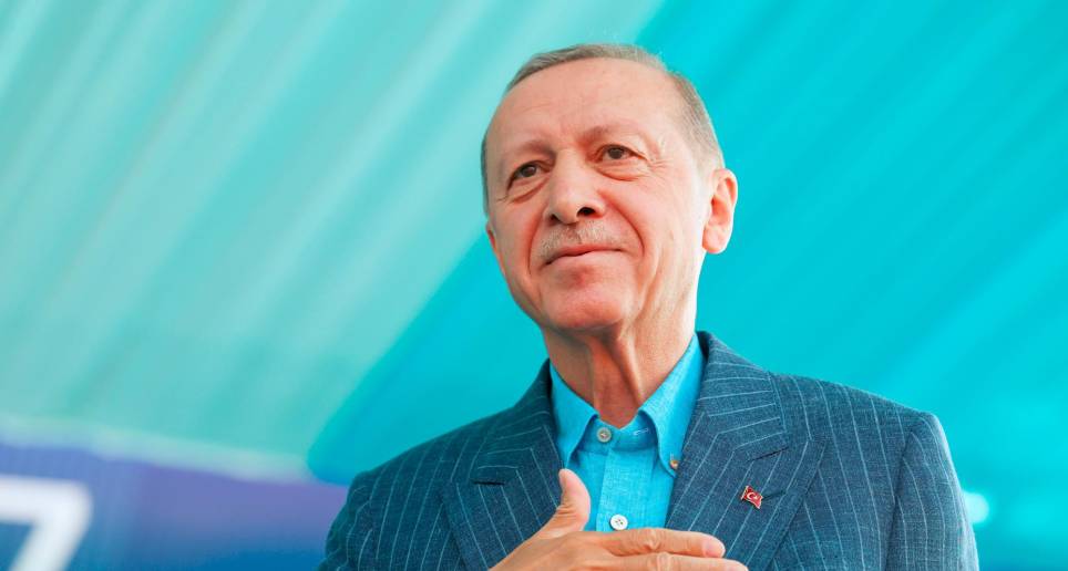 Erdogan está a pocos votos de convertirse, de nuevo, en el presidente de Turquía. Foto: Tomada del Twitter de @RTErdogan. 