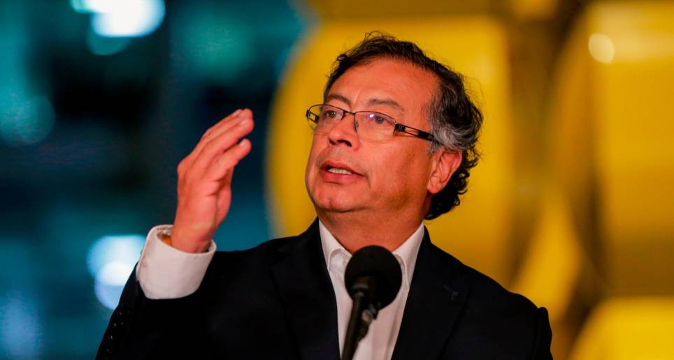 Petro y Bukele se agarran otra vez a punta de trinos: se tratan de mentirosos y se sacan en cara los problemas familiares
