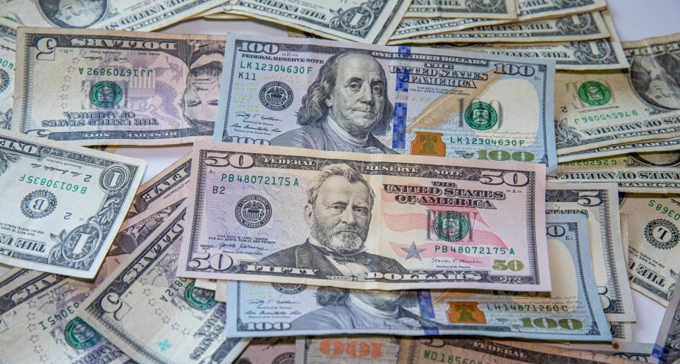 El dólar cayó $31 frente a la TRM vigente, que este miércoles está en $4.658. FOTO: CARLOS VELÁSQUEZ
