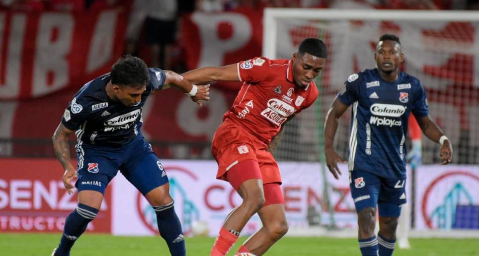 Díber Cambindo, uno de los líderes que tiene Independiente Medellín. FOTO CARLOS VELÁSQUEZ