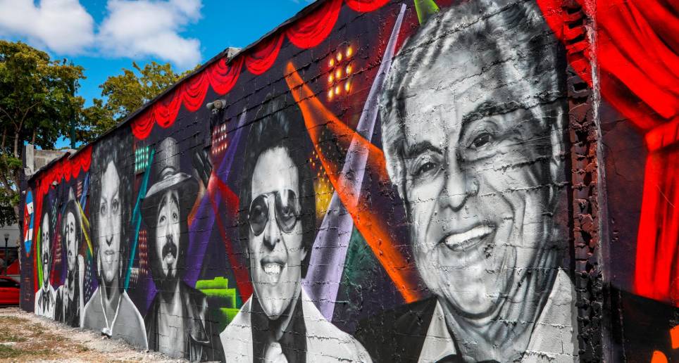 Los rostros de los soneros fueron pintados por un artista venezolano radicado en los Estados Unidos. Foto: Efe.
