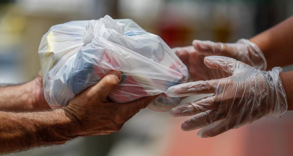 La solidaridad fue una de las cosas positivas que dejó la pandemia. Foto: Manuel Saldarriaga
