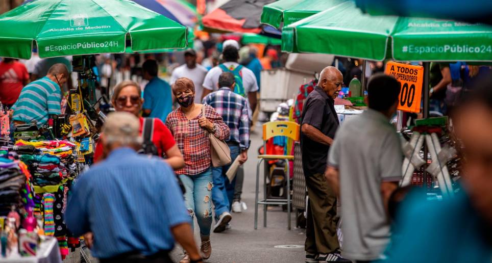 El 35% de los comerciantes cree que los negocios empeorarán; el 40% que se mantendrán similares; y solo 25% prevé que mejorarán. FOTO CAMILO SUÁREZ