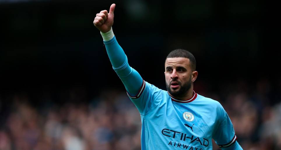 Kyle Walker estaba celebrando en el bar un día después del duelo que su equipo ganó 2-0 ante el Newcastle. El club les dio a los jugadores dos días de permiso. FOTO: AFP