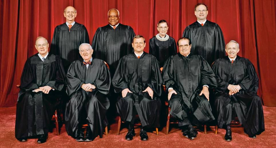 Los nueve magistrados que integran la Corte Suprema de Justicia de Estados Unidos tienen para decidir hasta el 30 de junio próximo. En el mundo de la tecnología hay susto por los alcances del fallo. FOTO Cortesía