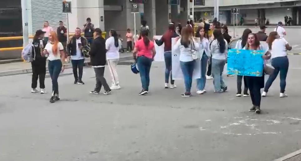 Los representantes de las agencias exigen soluciones para no entrar en un colapso masivo. FOTO: CORTESÍA