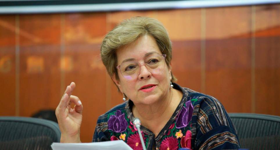 “Nos encontramos en el cónclave que venimos haciendo, con el sector empresarial, en el cual ya llevamos tres días estudiando uno a uno los artículos de la reforma, previendo que efectivamente sea lo mejor para el país”, Gloria Inés Ramírez, ministra del Trabajo. FOTO Archivo