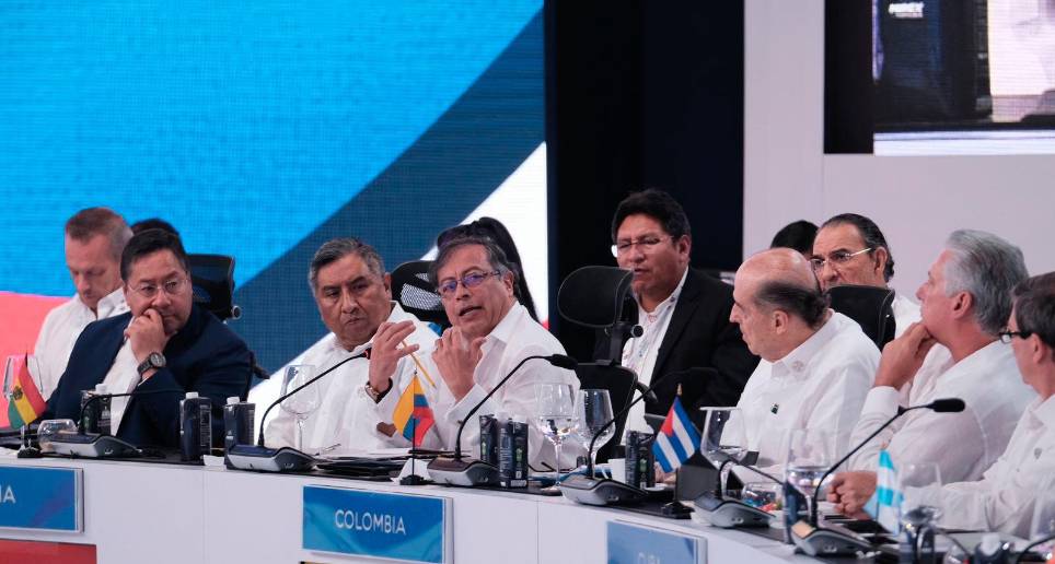 El presidente Gustavo Petro, durante su primera intervención en la Cumbre Iberoamericana. FOTO Presidencia de la Repúbñica