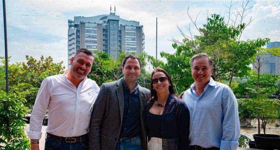 De izquierda a derecha, Juan Carlos Benjumea, Juan David Valderrama, Claudia Carrasquilla y Carlos Cuartas. FOTO Esneyder Gutiérrez