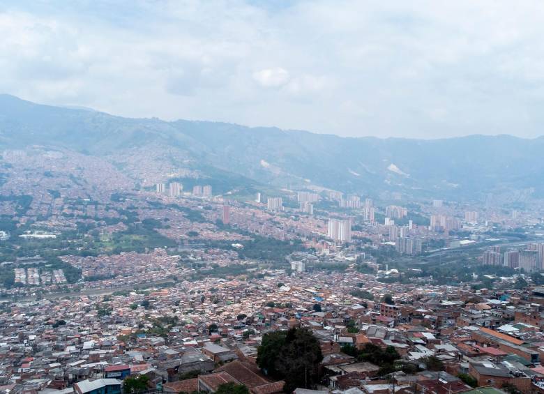 La calidad del aire en Medellín vive uno de sus momentos más críticos de este año. FOTO JULIO CÉSAR HERRERA
