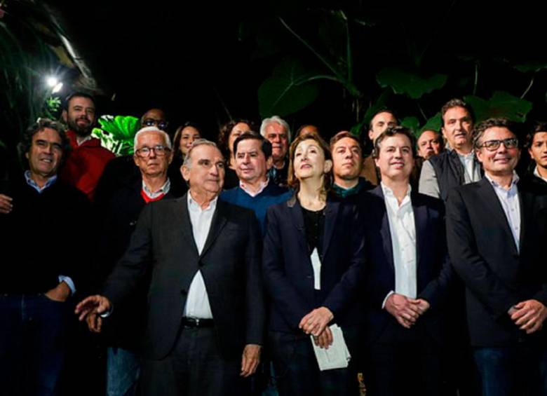 La Coalición Centro Esperanza, que estuvo unida antes de la consulta del 13 de marzo, terminó con fuertes divisiones tras el portazo de Íngrid Betancourt.