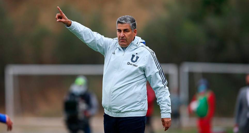 Santiago Escobar lleva la dirección técnica en la sangre, en su carrera acumula títulos en Colombia con Atlético Nacional (dos), en Venezuela y Bolivia. Aún tiene mucho por ofrecer. FOTO cortesÍa