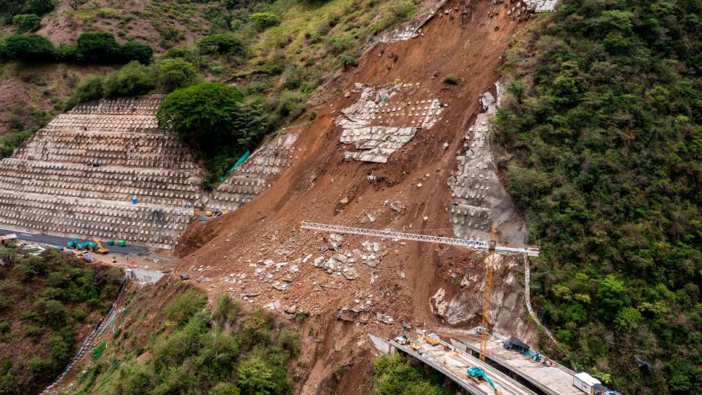 El deslizamiento no afectó la movilidad al Suroeste antioqueño, porque ocurrió en una zona donde se está realizando la construcción de la nueva vía. Foto: Camilo Suárez Echeverry