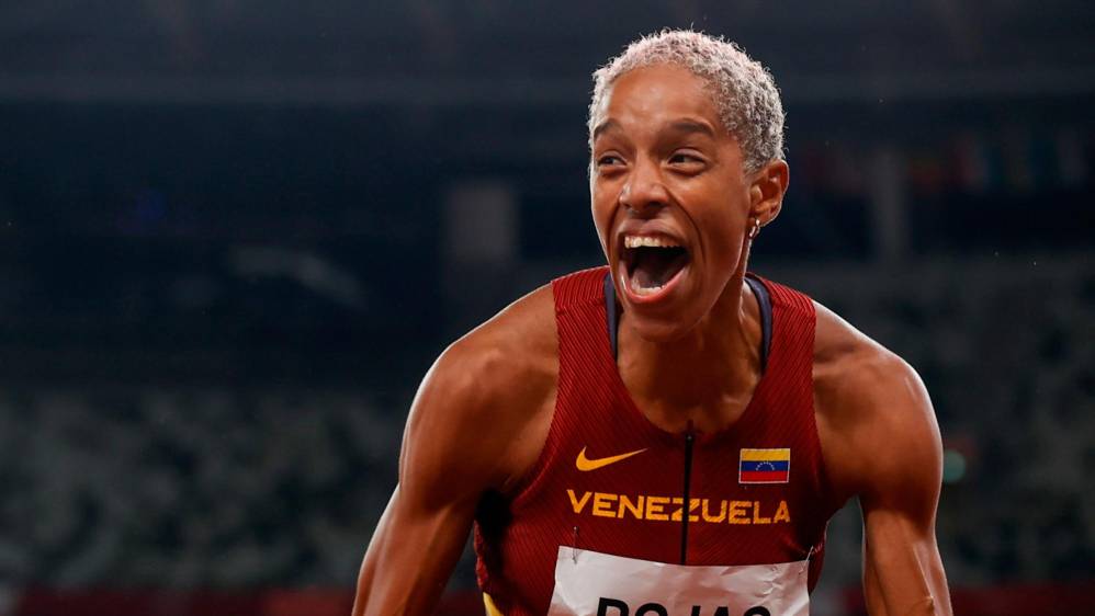 Yulimar alcanzó los 15,67 metros, superando la marca olímpica que ostentaba la camerunesa Francoise Mbango de 15,39 m y el récord mundial de 15,50 m de la ucraniana Inessa Kravets. Foto AFP