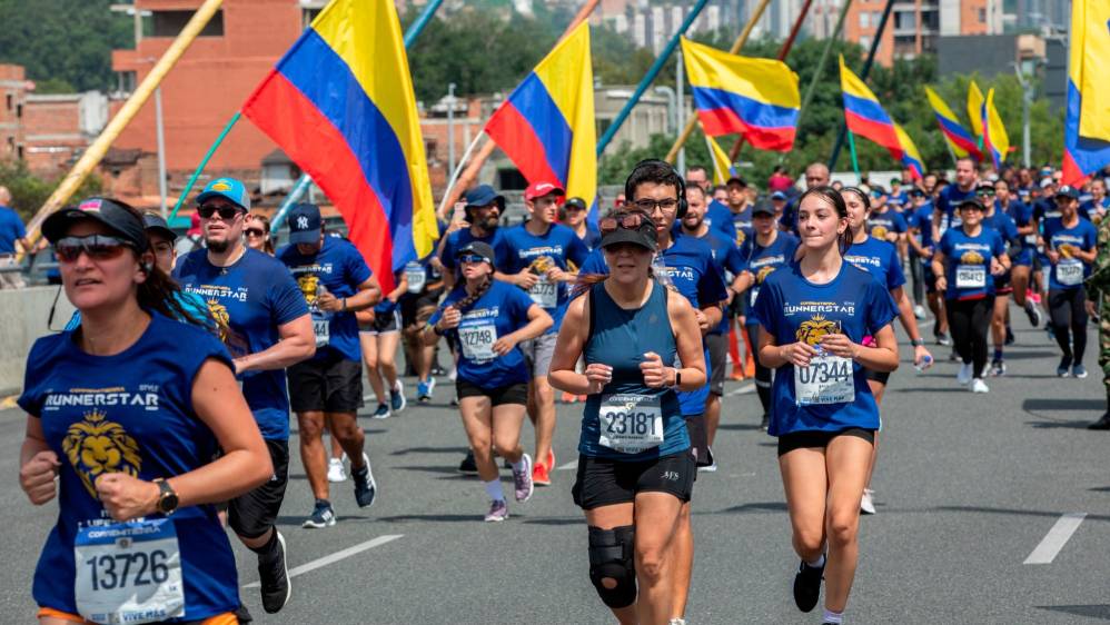 En imágenes la Media Maratón Corre Mi Tierra llenó las calles de Medellín