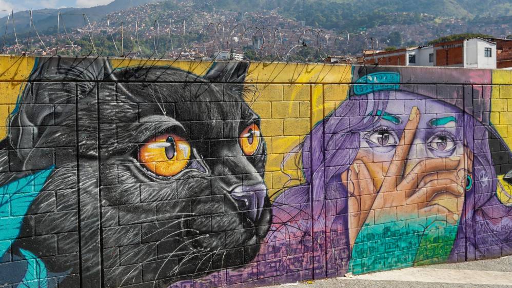 Subirse al metro y dejarse sorprender por las obras de artes plasmadas en las paredes del sistema. FOTO: Manuel Saldarriaga